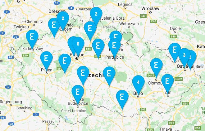 Pobočky Equa bank se nacházejí ve větších českých městech. Jejich kompletní seznam lze najít na webu společnosti.
