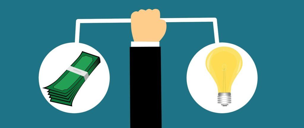 Při rozhodování mezi několika úvěry mohou pomoci různá srovnání půjček, která jsou dostupná na webových stránkách zabývajících se finančními produkty.